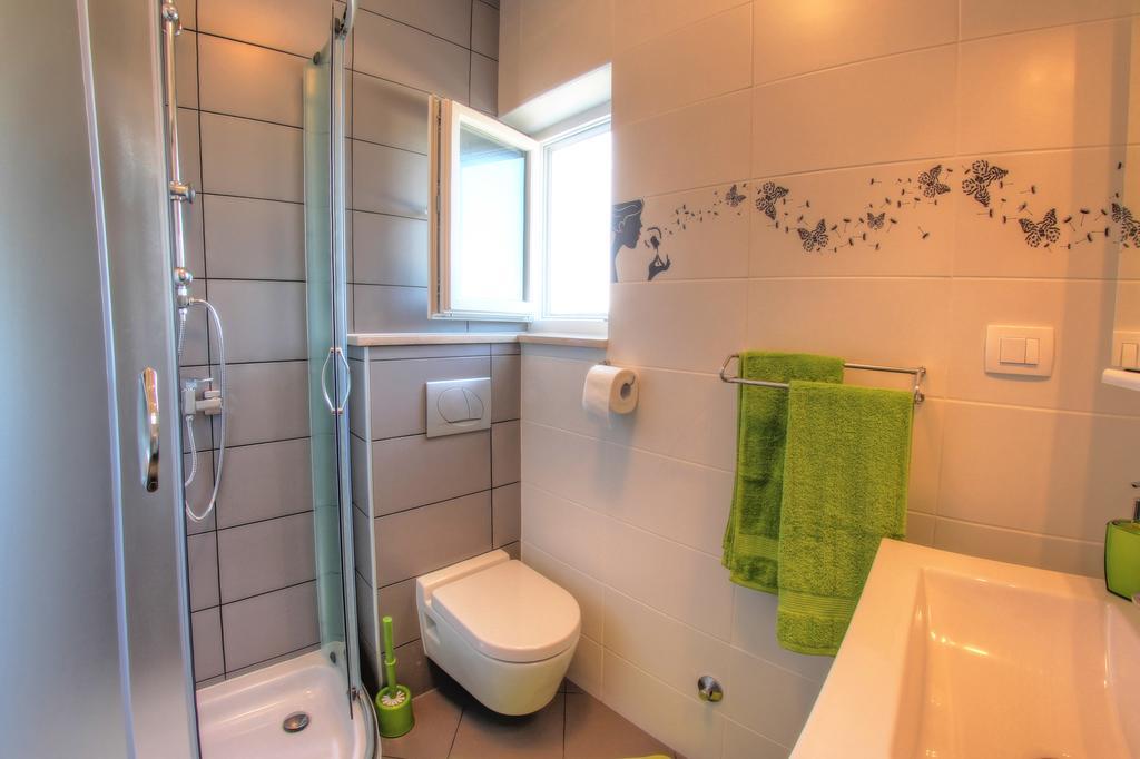 Apartments Nebuloza 로비니 외부 사진