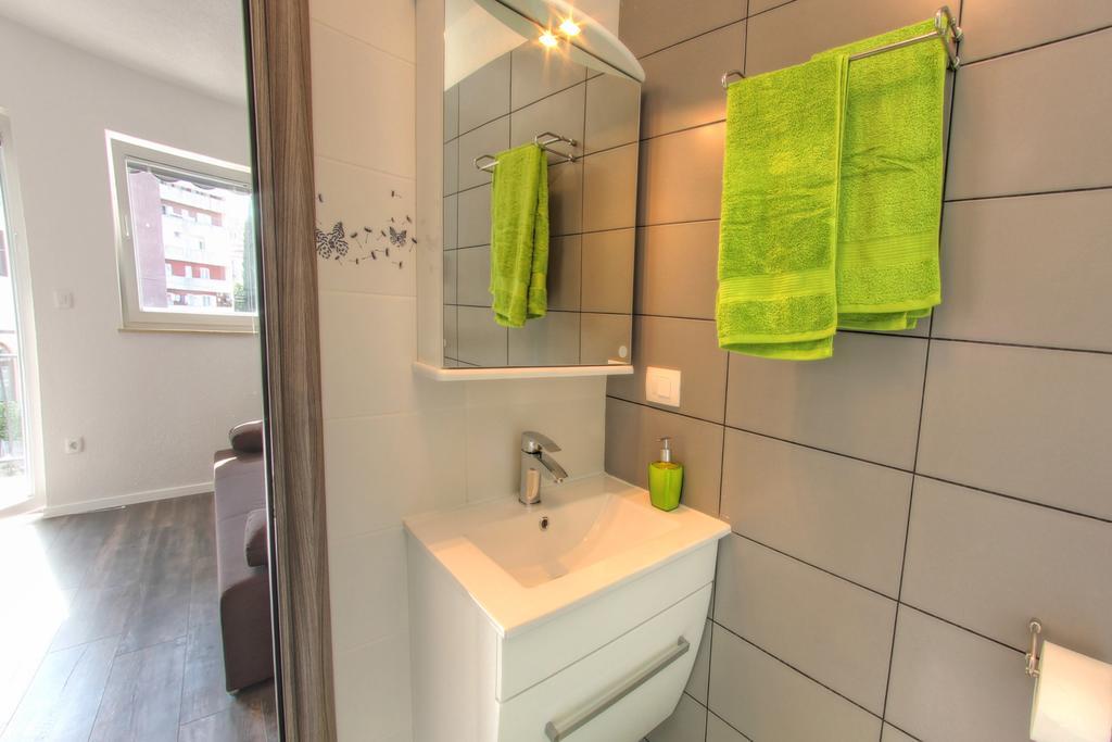 Apartments Nebuloza 로비니 외부 사진