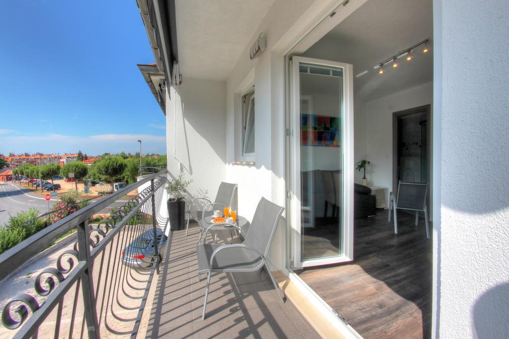 Apartments Nebuloza 로비니 외부 사진