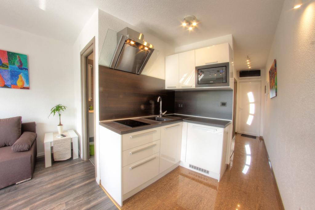 Apartments Nebuloza 로비니 외부 사진