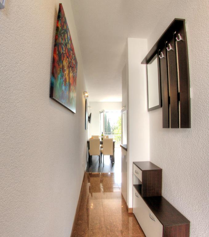 Apartments Nebuloza 로비니 외부 사진