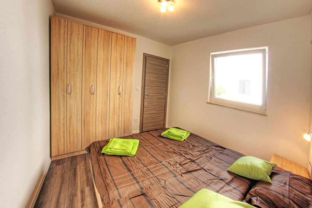 Apartments Nebuloza 로비니 외부 사진
